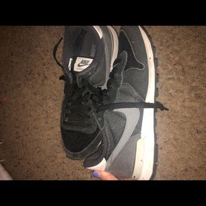 Nike internationalist